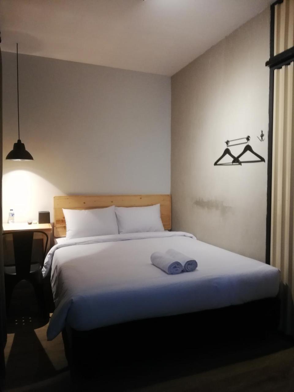 Pinx'S Hostel Jakarta Bagian luar foto
